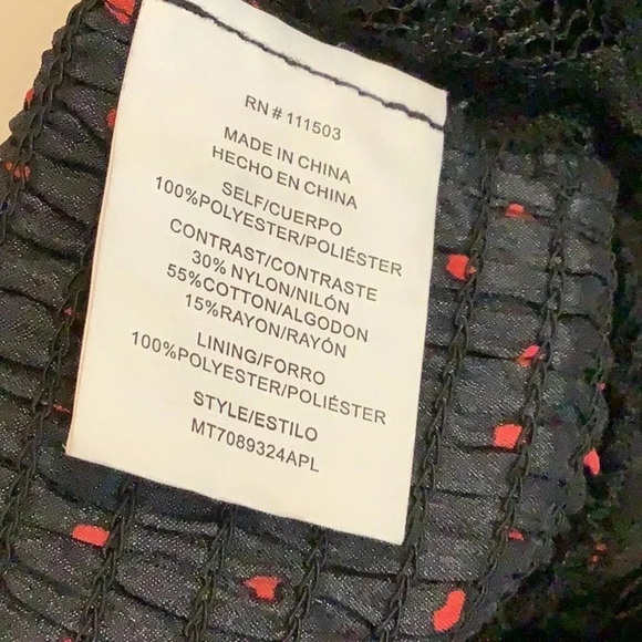 Lily White red & black padded cups, strap crop top new with tags new with tags - Picture 4 of 7